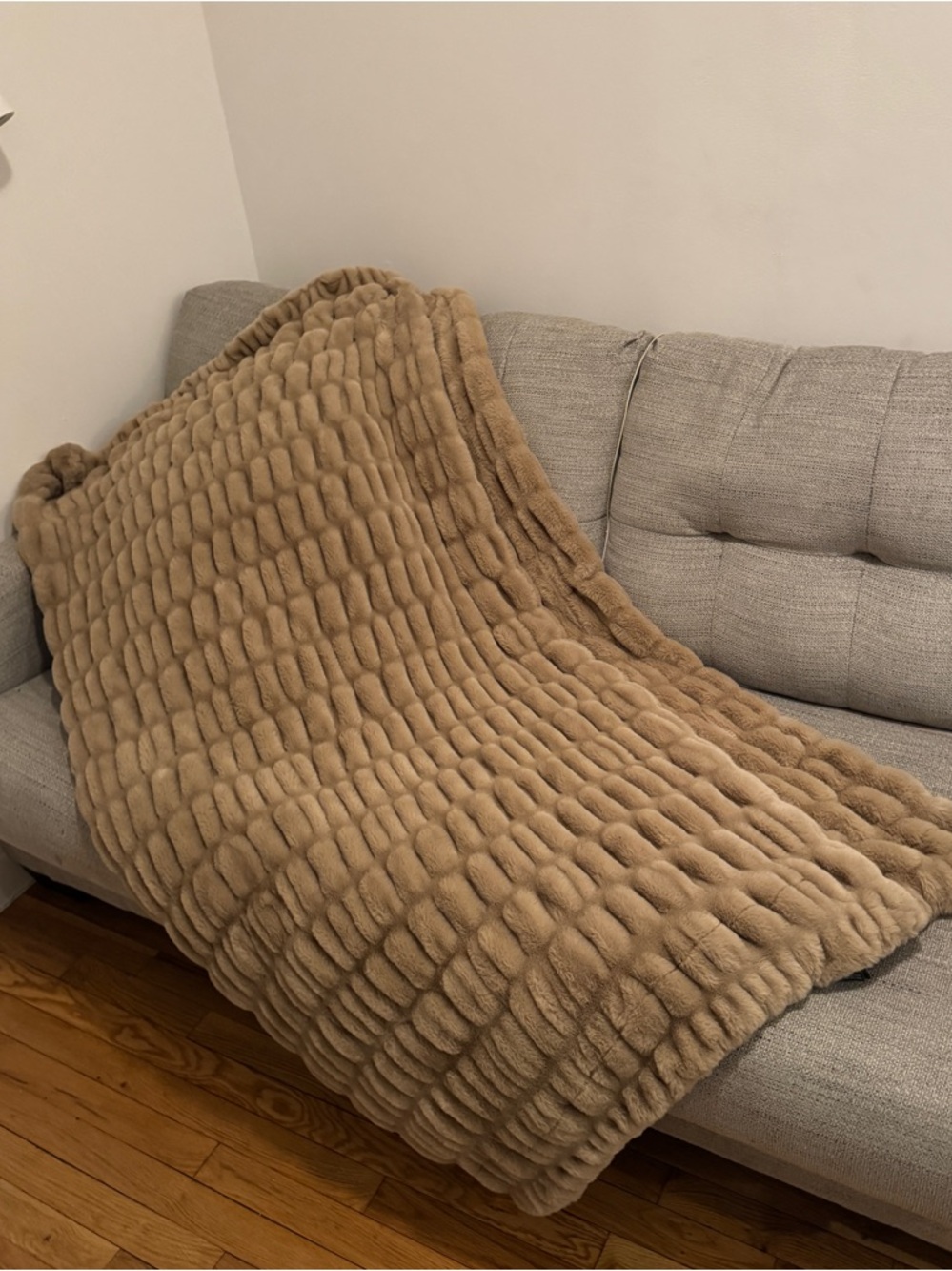 Large Size Lola Blanket (Toasted Almond)